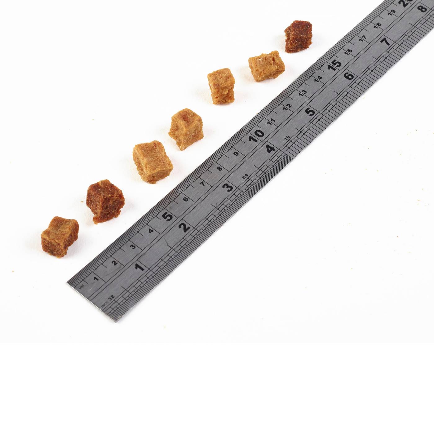 Fish4Dogs Snack Training Puppy Salmon Bites 80g - Misura premio
