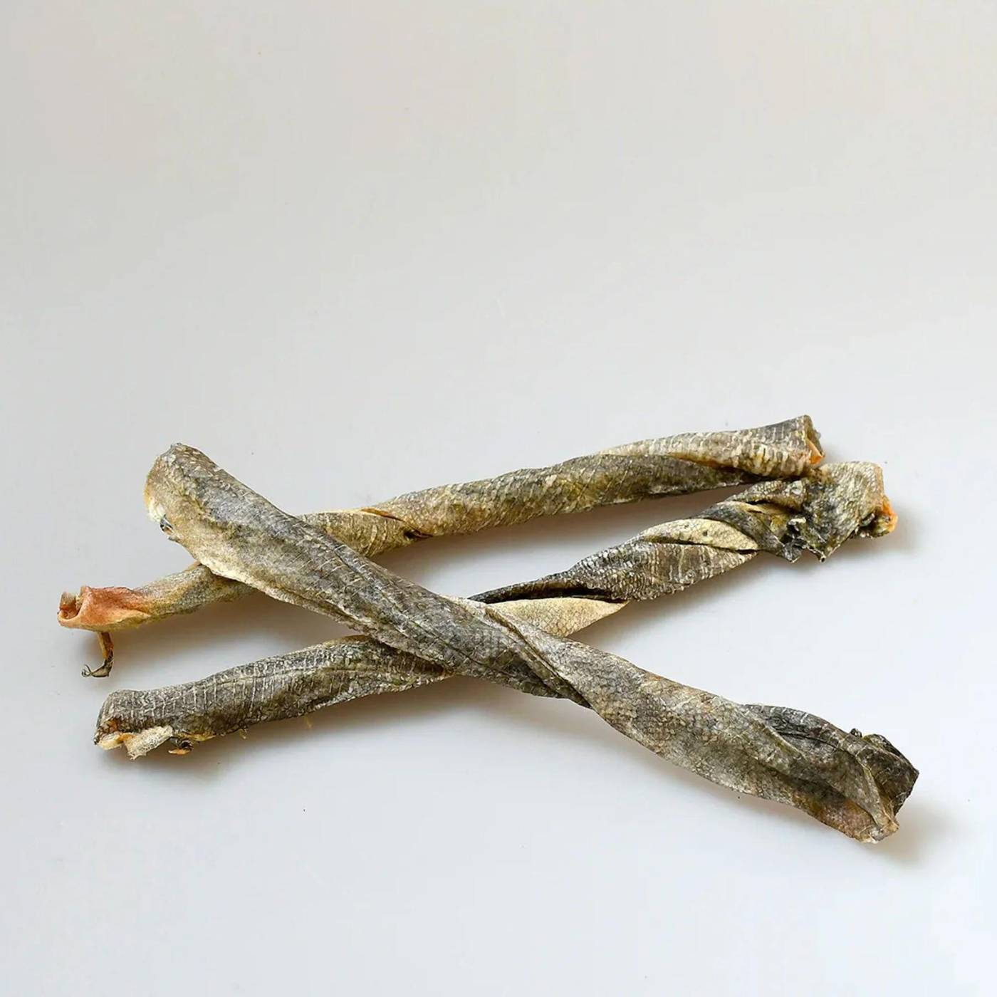 Sanadog Snack Bastoncini di Pelle di Merluzzo Arrotolati per Cani